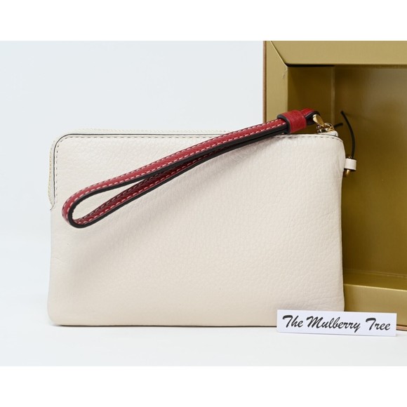 COACH Boxed Snowflake Bear Corner Zip Wristlet Chalk Leather CE891 NWT $148 - Picture 2 of 8